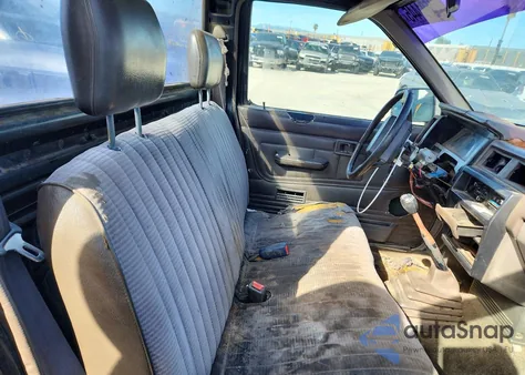 1992 Nissan Truck Short Wheelbase из США, поврежденный, VIN 1N6SD11S0NC353280